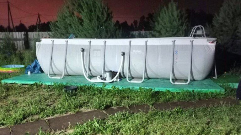 Дворовый бассейн и река унесли жизни двух малышей в Иркутской области